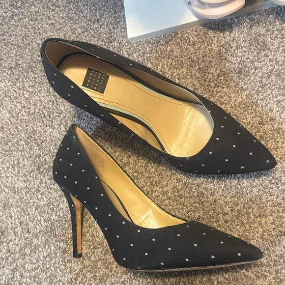 Black Polka Dot Women's Pumps Olivia Black White House Black Market Heel - Picture 2 of 3